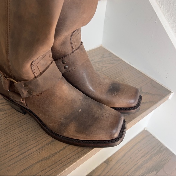 NWOB Frye Harness Leather 12R Boots in Smoke Brown - Picture 6 of 13